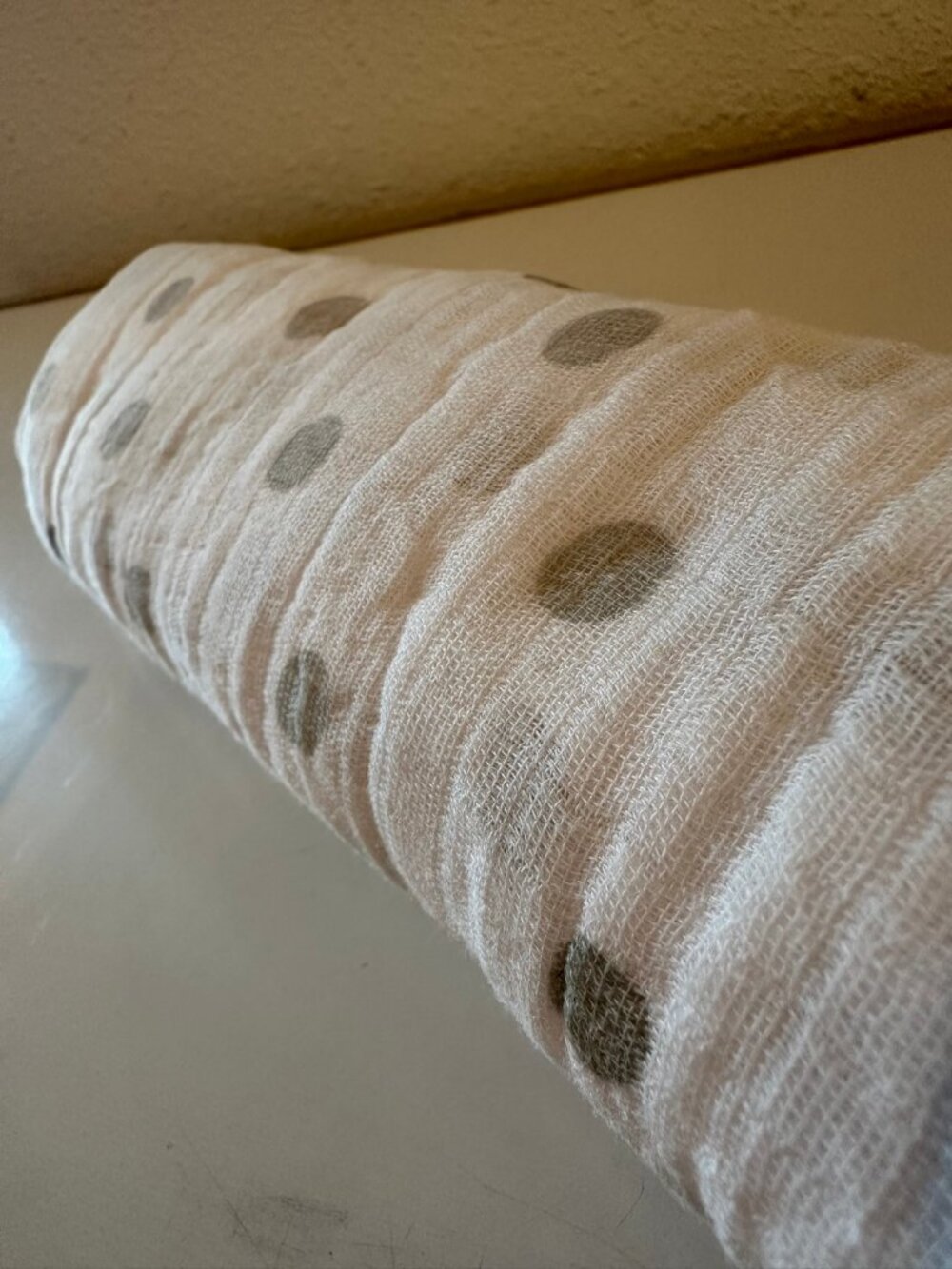 Aden + Anais Essentials Single Muslin Swaddle - Gray Polka Dot